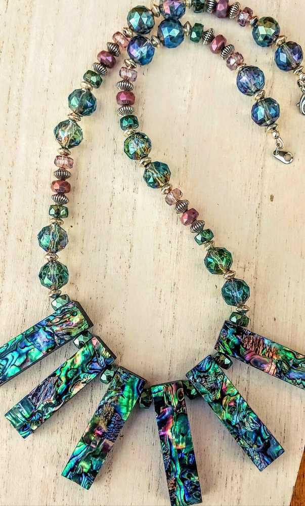 Glass bead & stimulant abalone statement necklace OAK
